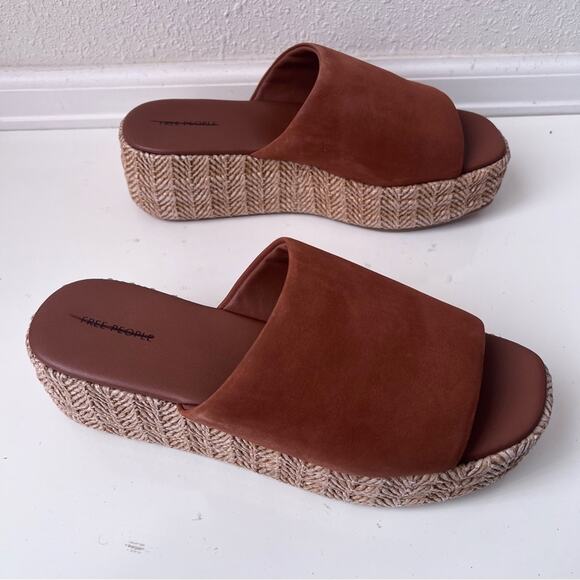 FREE PEOPLE HARBOR RAFFIA FLATFORM SANDALS Size 10 - Picture 3 of 11